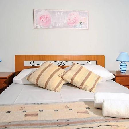 'Panos' Comfy Apartment อาร์กอสโตลี ภายนอก รูปภาพ