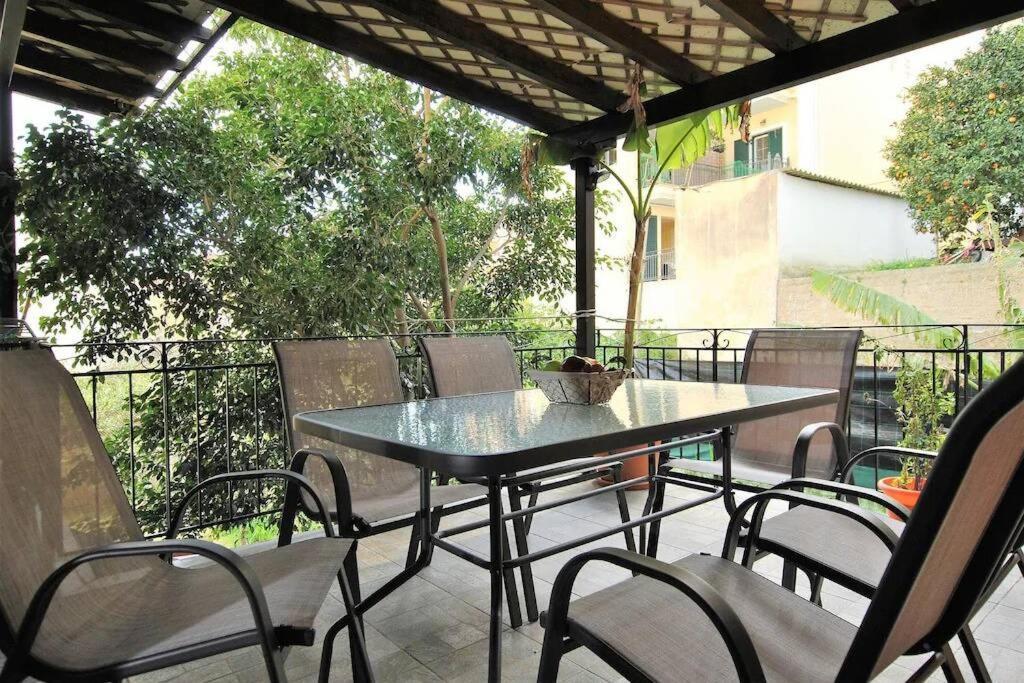 'Panos' Comfy Apartment อาร์กอสโตลี ภายนอก รูปภาพ