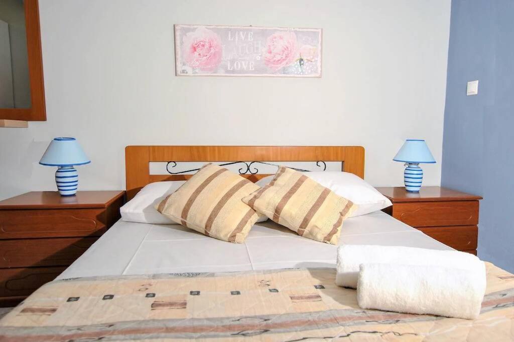 'Panos' Comfy Apartment อาร์กอสโตลี ภายนอก รูปภาพ